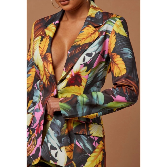 NWT Fashion Nova Women’s Floral Suit - Picture 3 of 5
